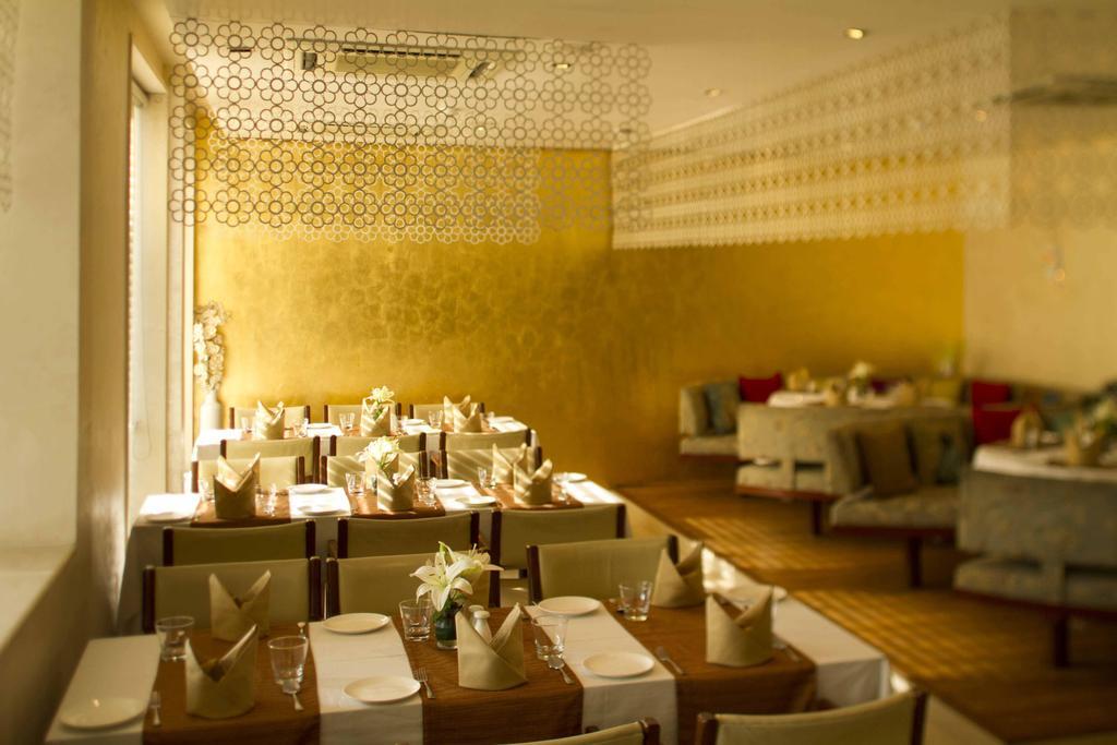 32Nd Milestone Hotel Gurgaon Exterior foto